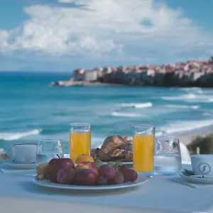 4* מלון Sunset