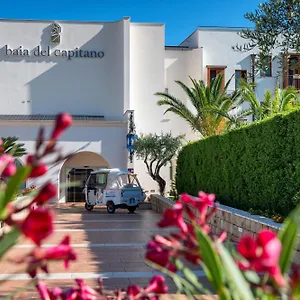 4* Hotel Baia Del Capitano